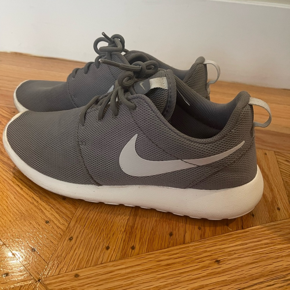 Nike Roshe One Women's Running Shoes Cool Grey/Pure Platinum 844994-003